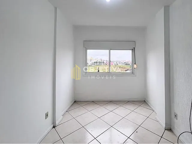 Apartamento 2 quartos e 1 banheiro, à venda, no bairro Igara em Canoas