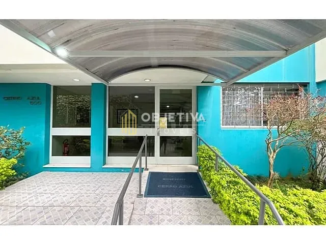 Apartamento 1 quarto e 1 banheiro, à venda, no bairro Menino Deus em Porto Alegre