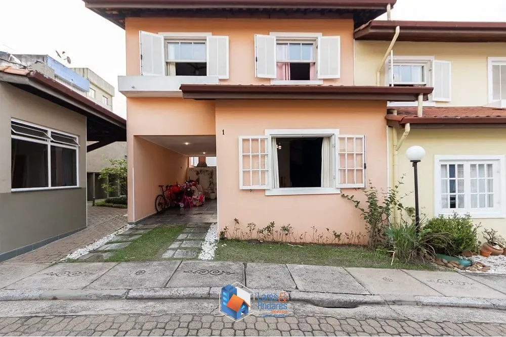 Casa, 3 quartos, 131 m² - Foto 1