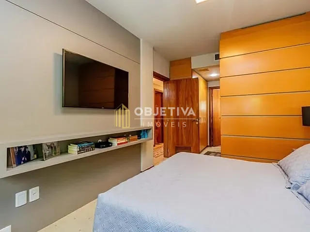 Apartamento 3 quartos e 4 banheiros, à venda, no bairro Rio Branco em Porto Alegre