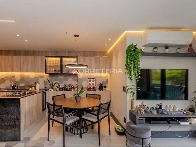 Apartamento 1 quarto e 2 banheiros, à venda, no bairro Moema em São Paulo