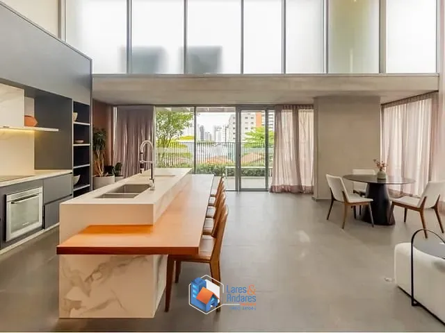 Apartamento 1 quarto e 2 banheiros, à venda, no bairro Moema em São Paulo