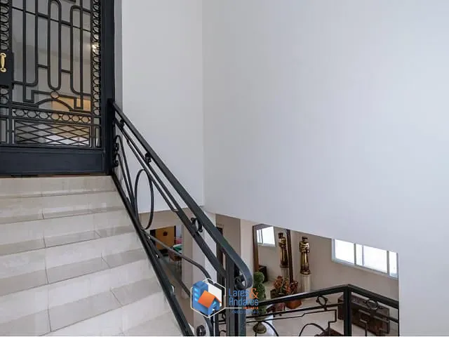 Casa 4 quartos e 6 banheiros, à venda, no bairro Jardim Leonor em São Paulo