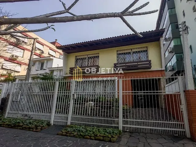 Casa 3 quartos e 4 banheiros, à venda, no bairro Bela Vista em Porto Alegre