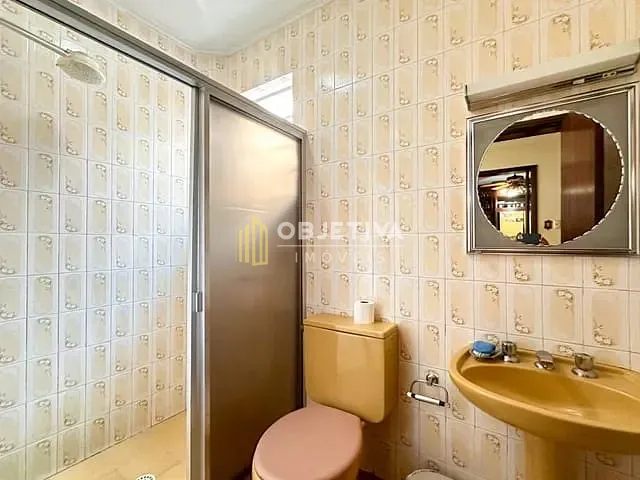 Casa 3 quartos e 4 banheiros, à venda, no bairro Bela Vista em Porto Alegre