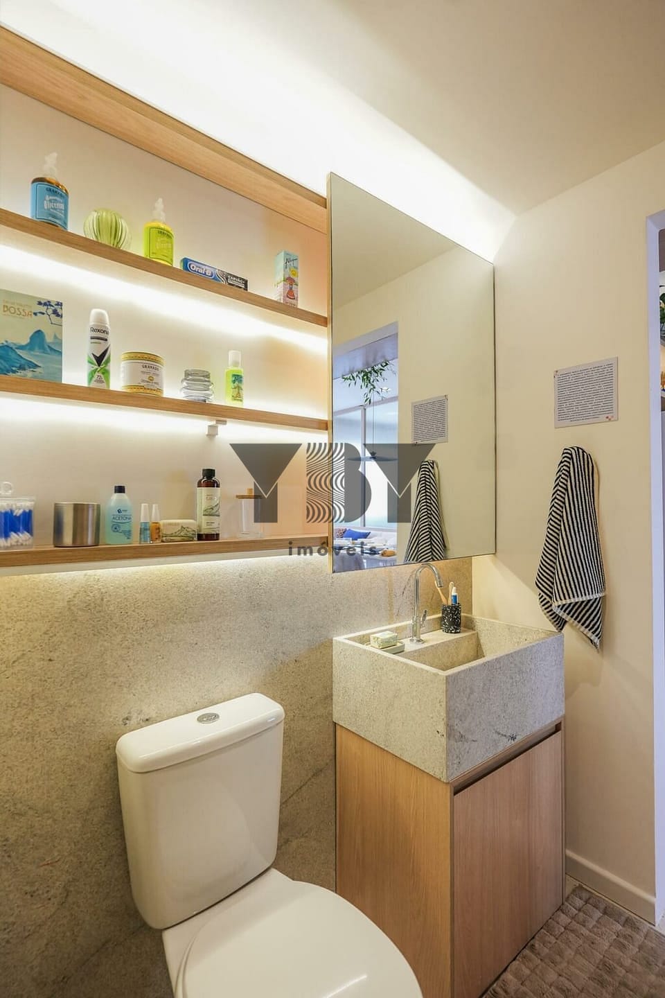 Apartamento à venda com 2 quartos, 32m² - Foto 20
