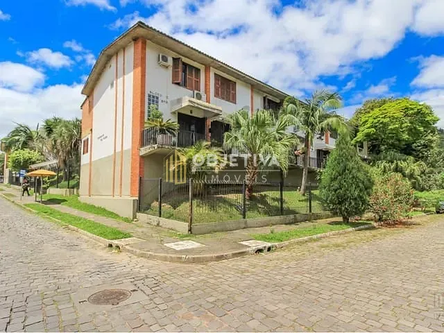 Casa 2 quartos e 2 banheiros, à venda, no bairro Morro Santana em Porto Alegre