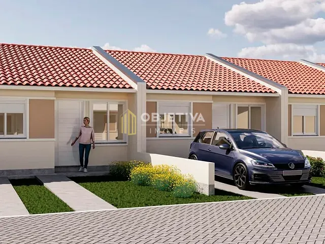 Casa 3 quartos e 2 banheiros, à venda, no bairro Campo Novo em Porto Alegre