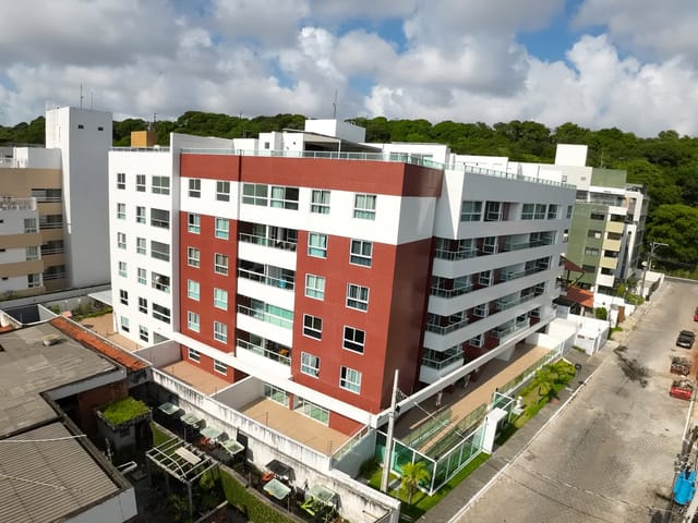 Apartamento 2 quartos e 2 banheiros, à venda, no bairro Cabo Branco em João Pessoa