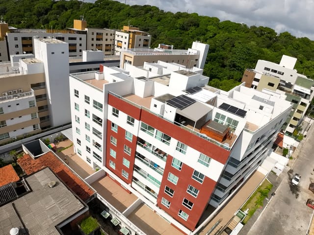 Apartamento 2 quartos e 2 banheiros, à venda, no bairro Cabo Branco em João Pessoa