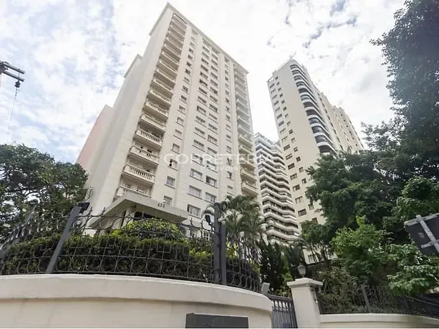 Apartamento 3 quartos e 3 banheiros, à venda, no bairro Moema em São Paulo