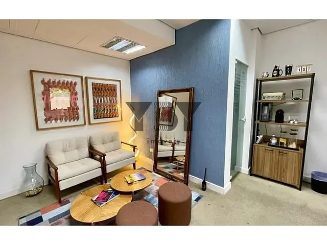 Sala à venda, no bairro Cidade Monções em São Paulo