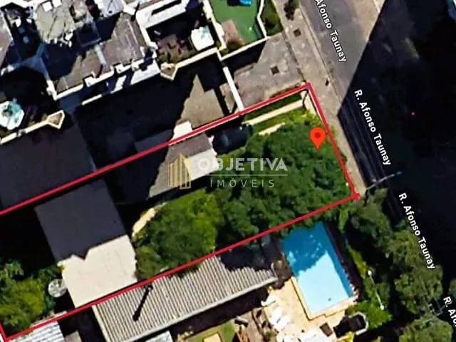 Terreno à venda, no bairro Boa Vista em Porto Alegre