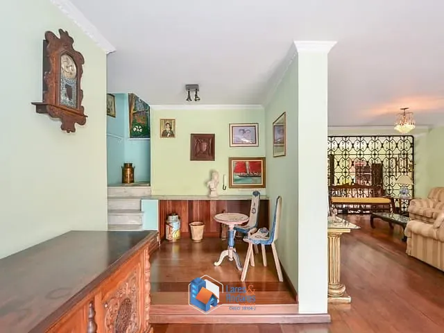 Casa 5 quartos e 6 banheiros, à venda, no bairro Jardim Aeroporto em São Paulo