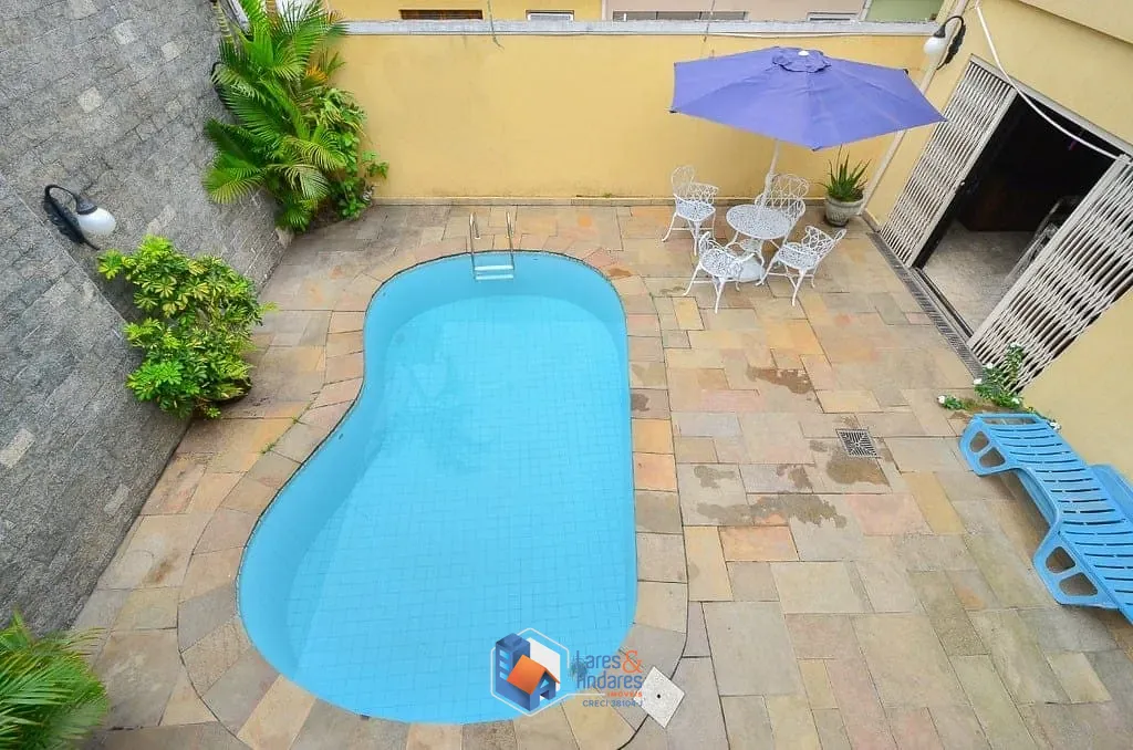Casa, 5 quartos, 273 m² - Foto 1