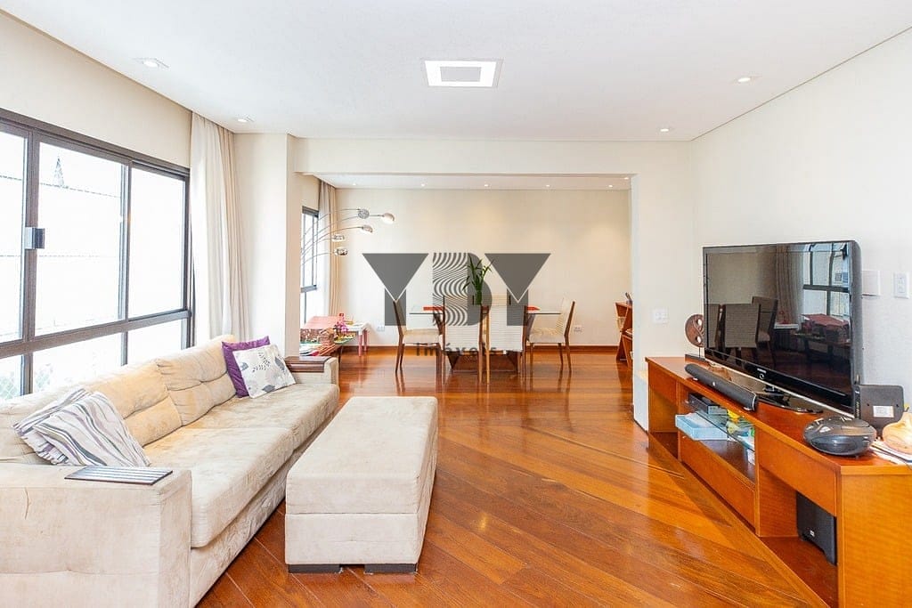 Apartamento à venda com 4 quartos, 223m² - Foto 1