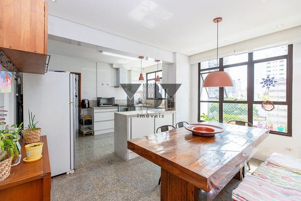 Apartamento à venda com 4 quartos, 223m² - Foto 43