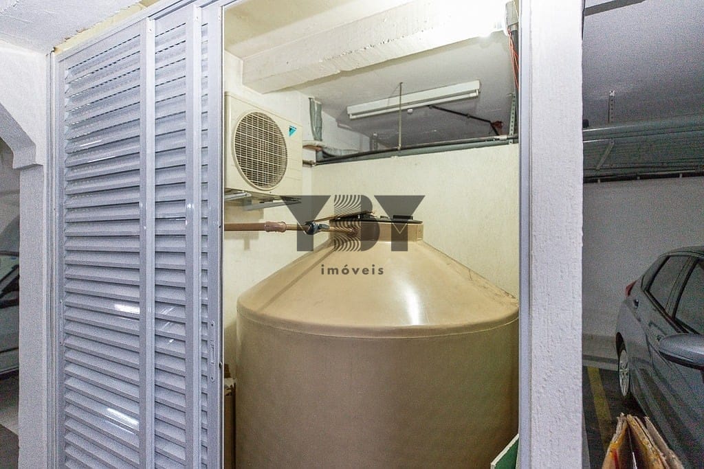 Apartamento à venda com 4 quartos, 223m² - Foto 5