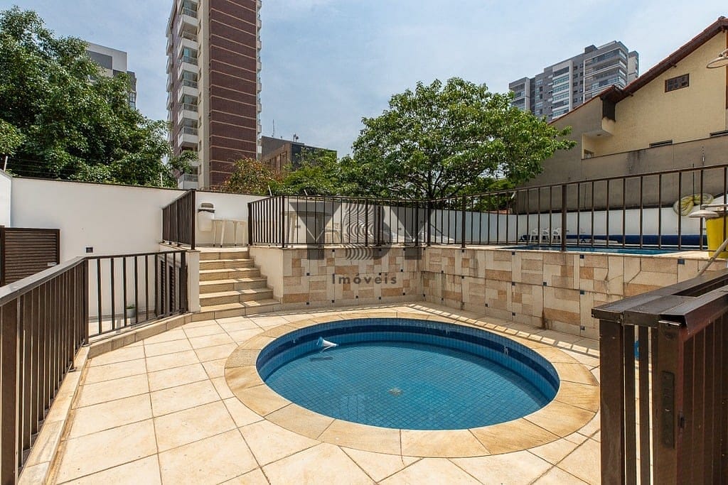 Apartamento à venda com 4 quartos, 223m² - Foto 4