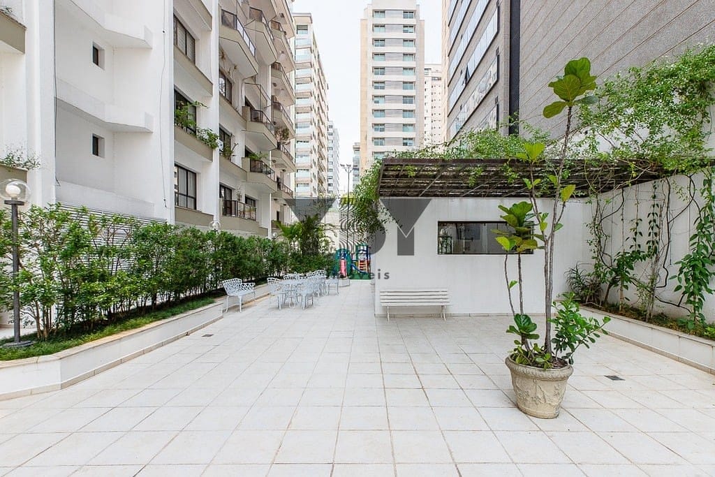 Apartamento à venda com 4 quartos, 223m² - Foto 19