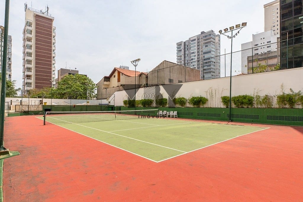 Apartamento à venda com 4 quartos, 223m² - Foto 27