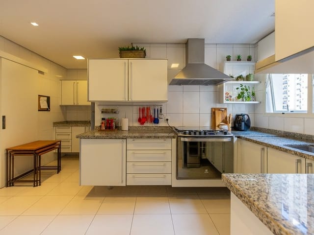 Foto do Apartamento - Apartamento à venda 4 Quartos 3 Suites 4 Vagas 311.34M² Vila Nova Conceição São Paulo - SP | Lares e Andares Imóveis