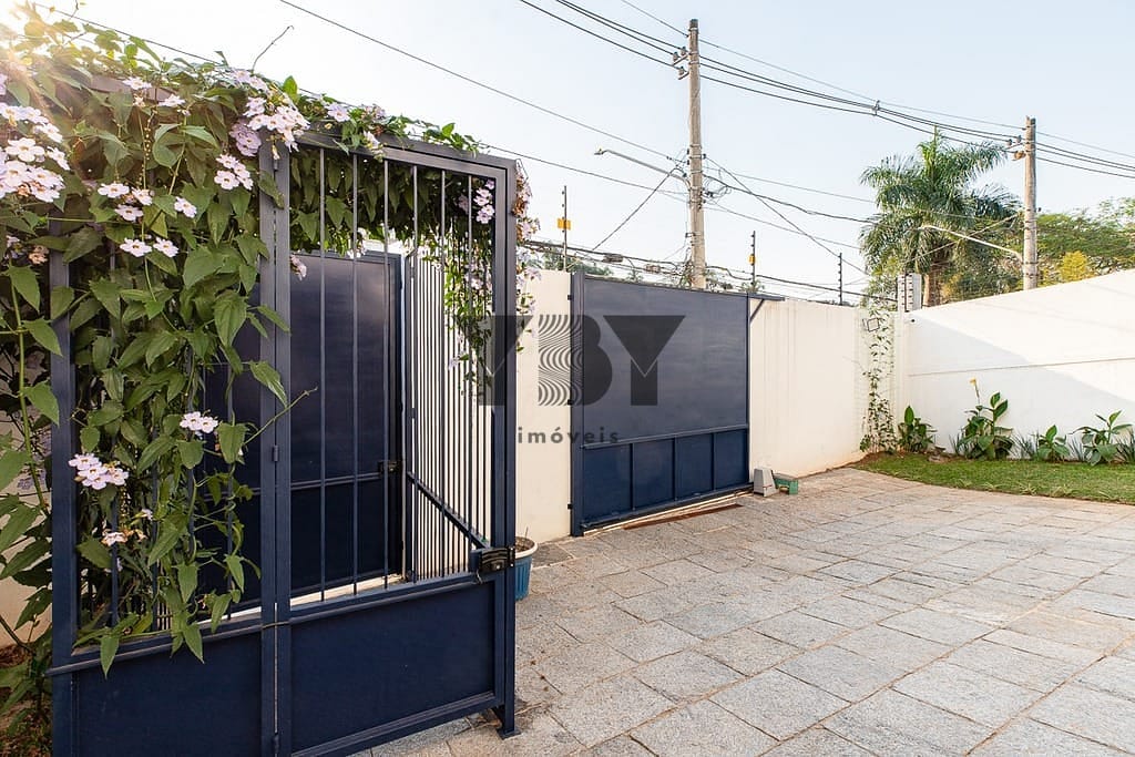 Casa à venda com 4 quartos, 450m² - Foto 34
