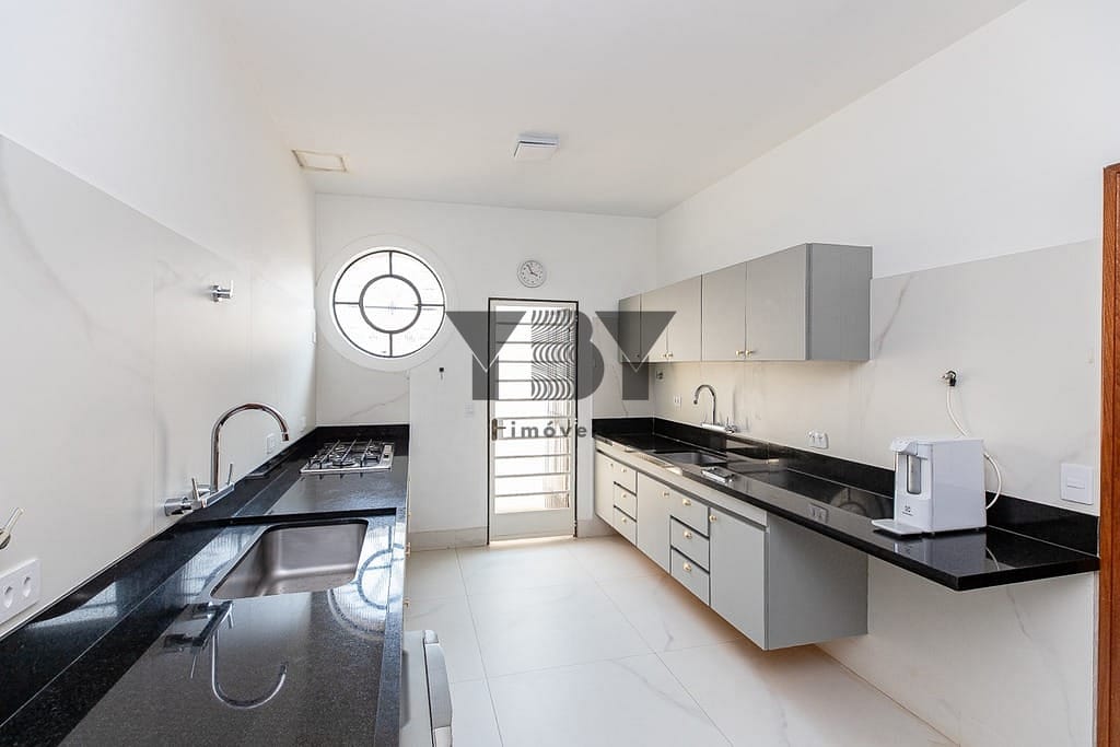 Casa à venda com 4 quartos, 450m² - Foto 28