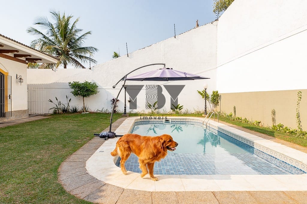 Casa à venda com 4 quartos, 450m² - Foto 3