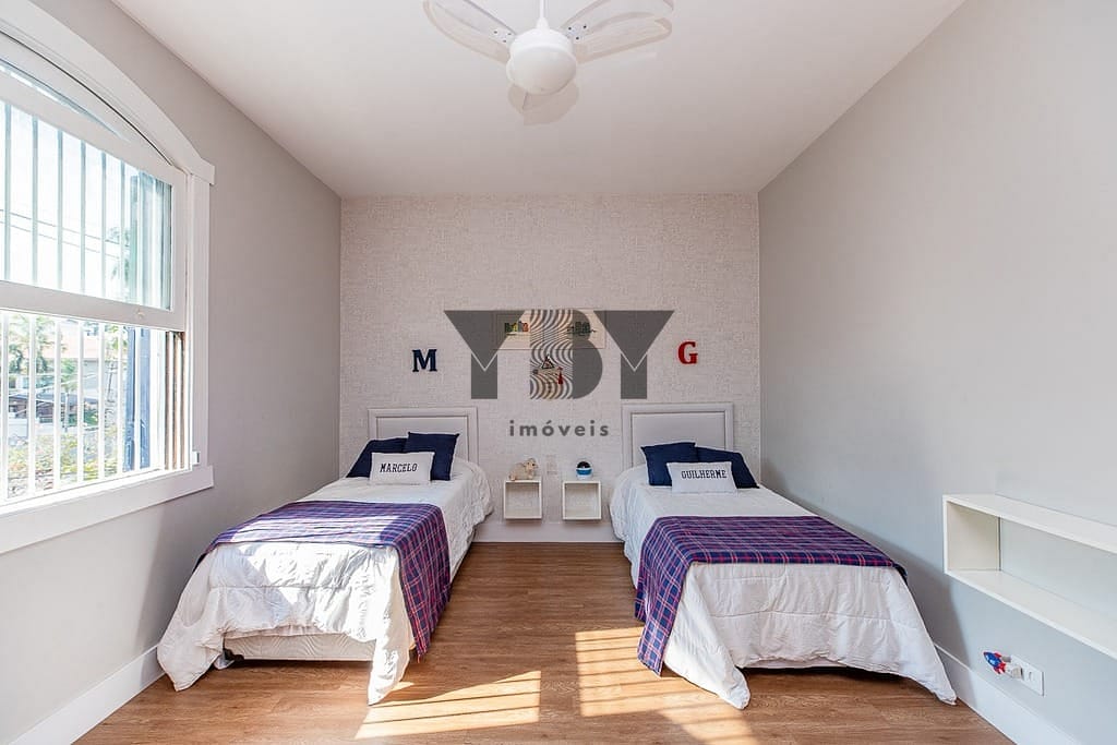 Casa à venda com 4 quartos, 450m² - Foto 22