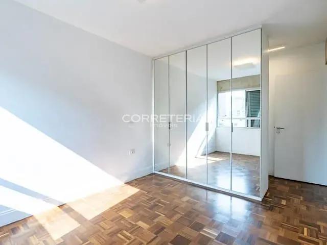 Apartamento 3 quartos e 2 banheiros, à venda, no bairro Moema em São Paulo