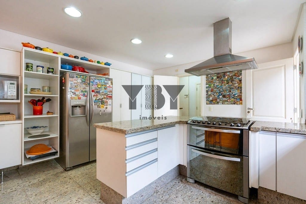 Casa à venda com 3 quartos, 500m² - Foto 8