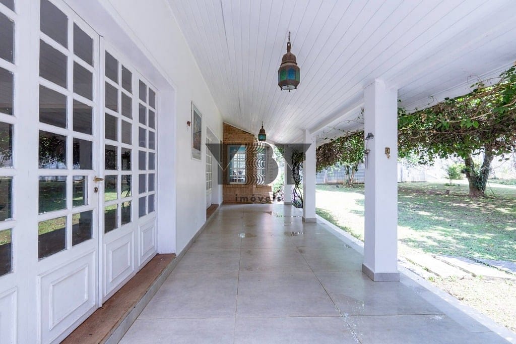 Casa à venda com 3 quartos, 500m² - Foto 3