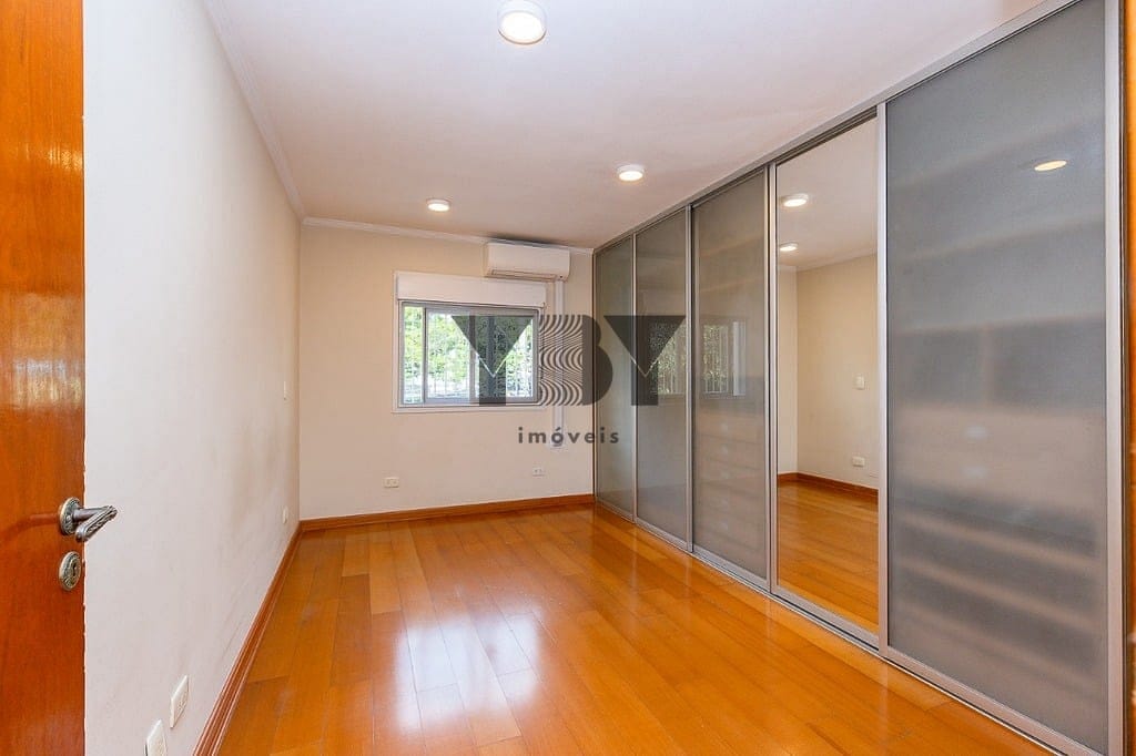 Casa à venda com 2 quartos, 136m² - Foto 8