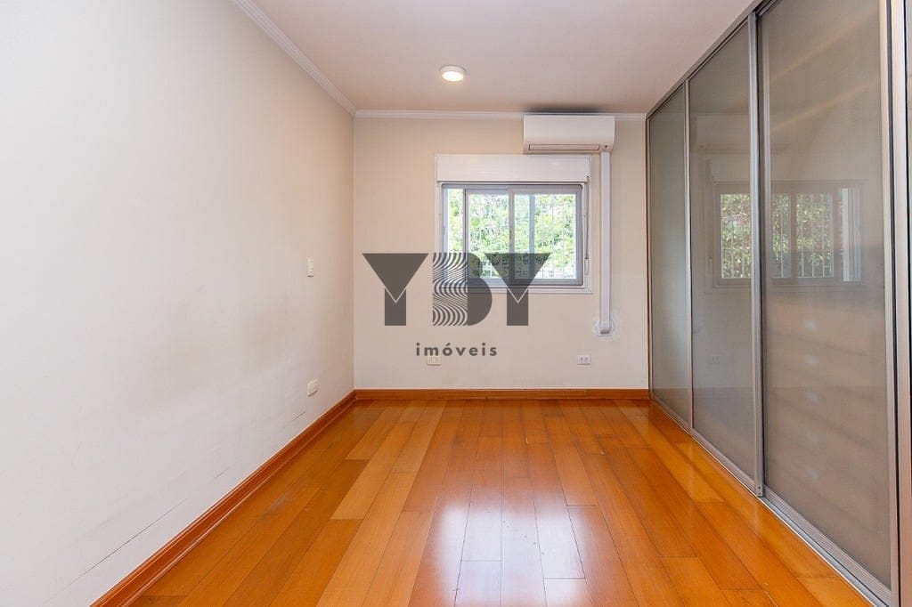 Casa à venda com 2 quartos, 136m² - Foto 9