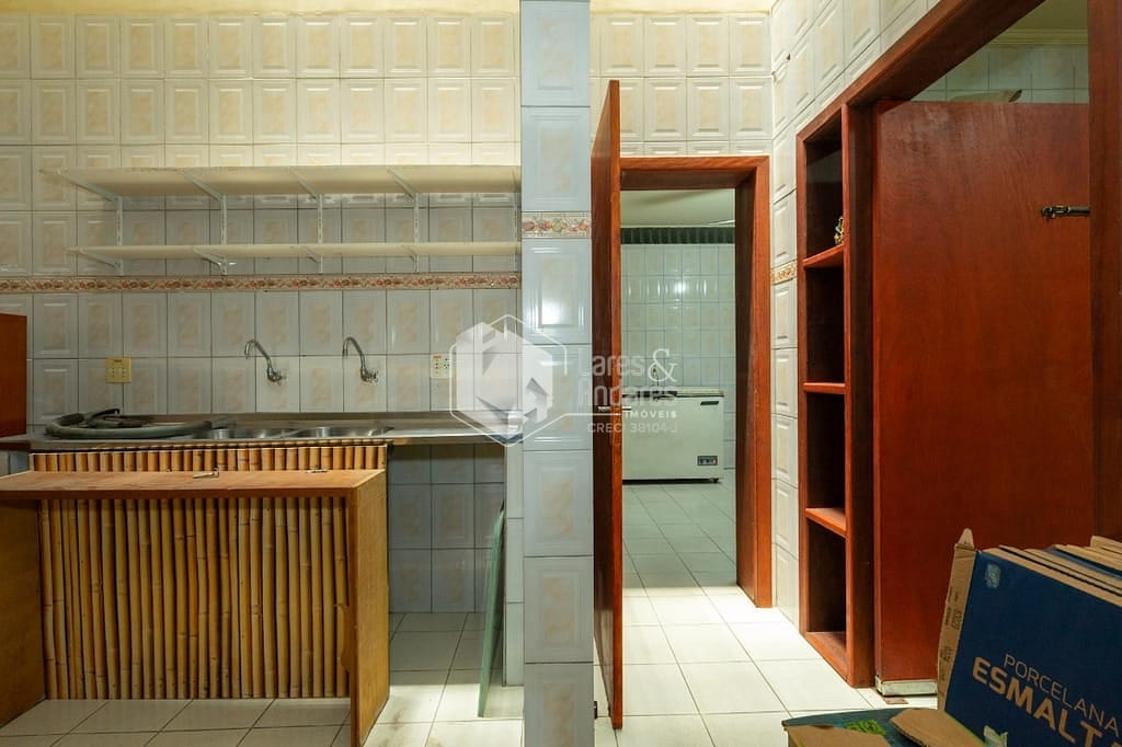 Casa à venda com 4 quartos, 509m² - Foto 9