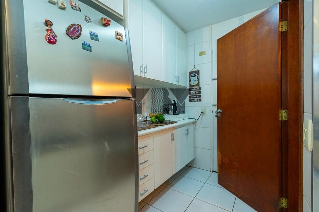 Apartamento à venda com 3 quartos, 130m² - Foto 9