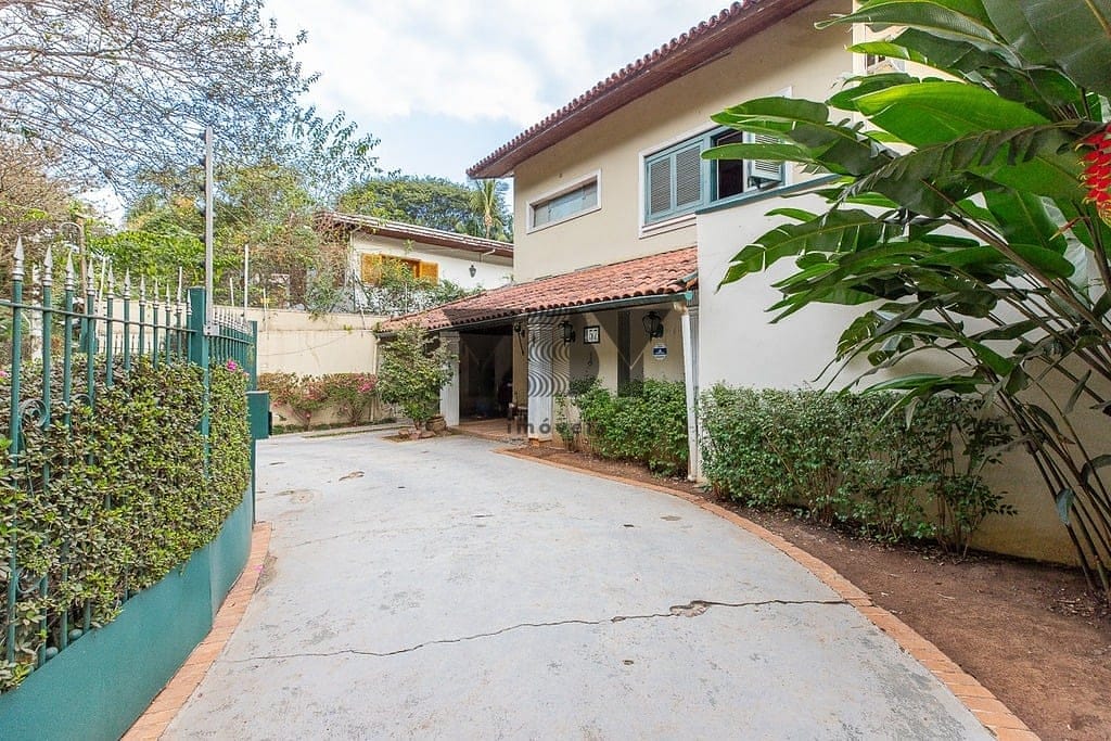 Casa à venda com 4 quartos, 198m² - Foto 29