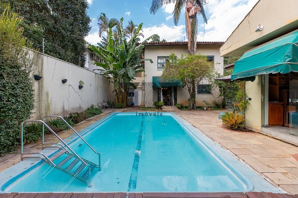 Casa à venda com 4 quartos, 198m² - Foto 4