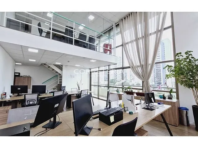 Sala à venda, no bairro Brooklin Paulista em São Paulo