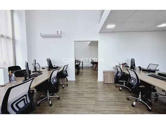 Sala à venda, no bairro Brooklin Paulista em São Paulo