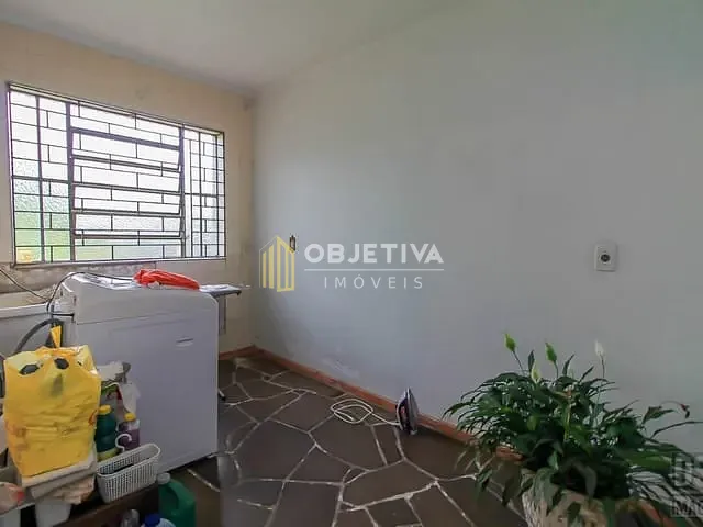 Casa 3 quartos e 6 banheiros, à venda, no bairro Glória em Porto Alegre