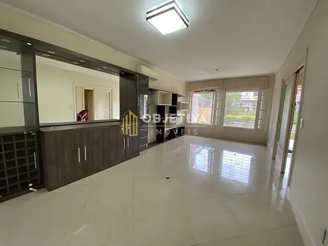 Casa 4 quartos e 5 banheiros, à venda, no bairro Chácara das Pedras em Porto Alegre