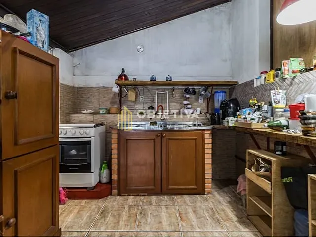 Casa 3 quartos e 5 banheiros, à venda, no bairro Partenon em Porto Alegre