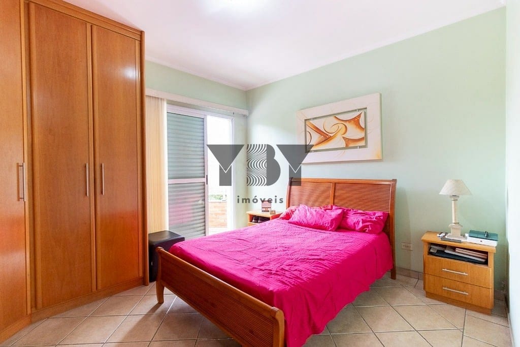 Casa à venda com 5 quartos, 200m² - Foto 21