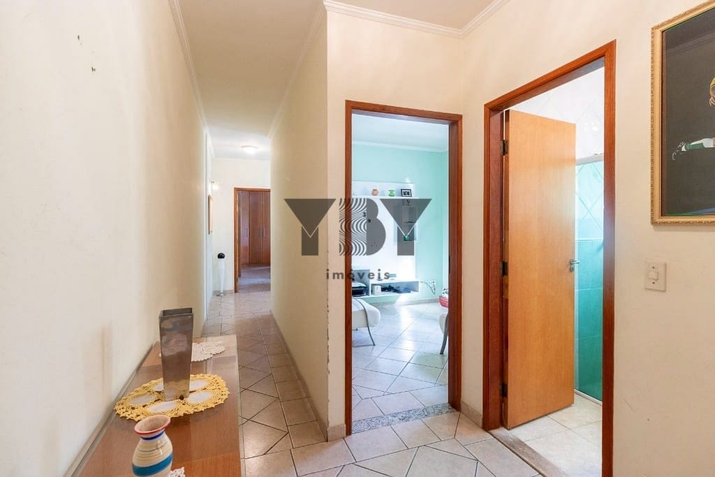 Casa à venda com 5 quartos, 200m² - Foto 38