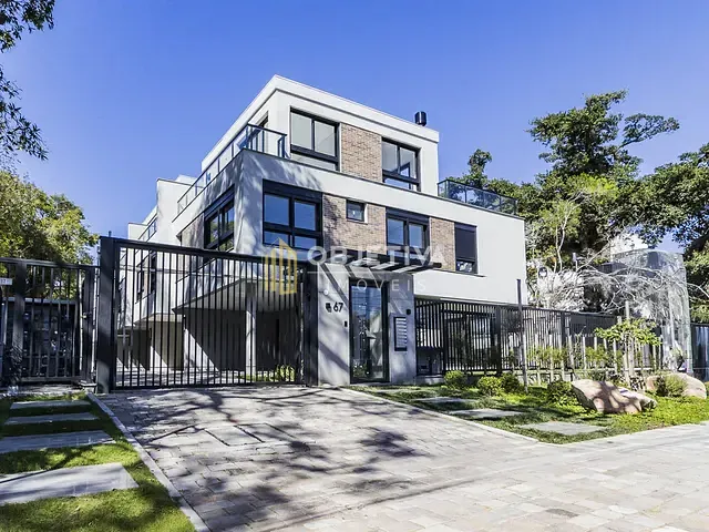 Casa 3 quartos e 5 banheiros, à venda, no bairro Tristeza em Porto Alegre