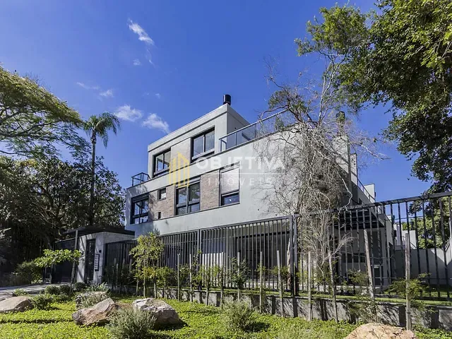 Casa 3 quartos e 5 banheiros, à venda, no bairro Tristeza em Porto Alegre