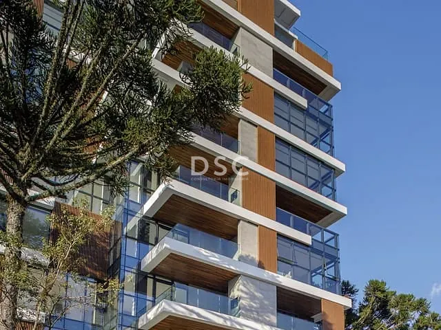 Apartamento 3 quartos e 5 banheiros, à venda, no bairro Centro em Curitiba
