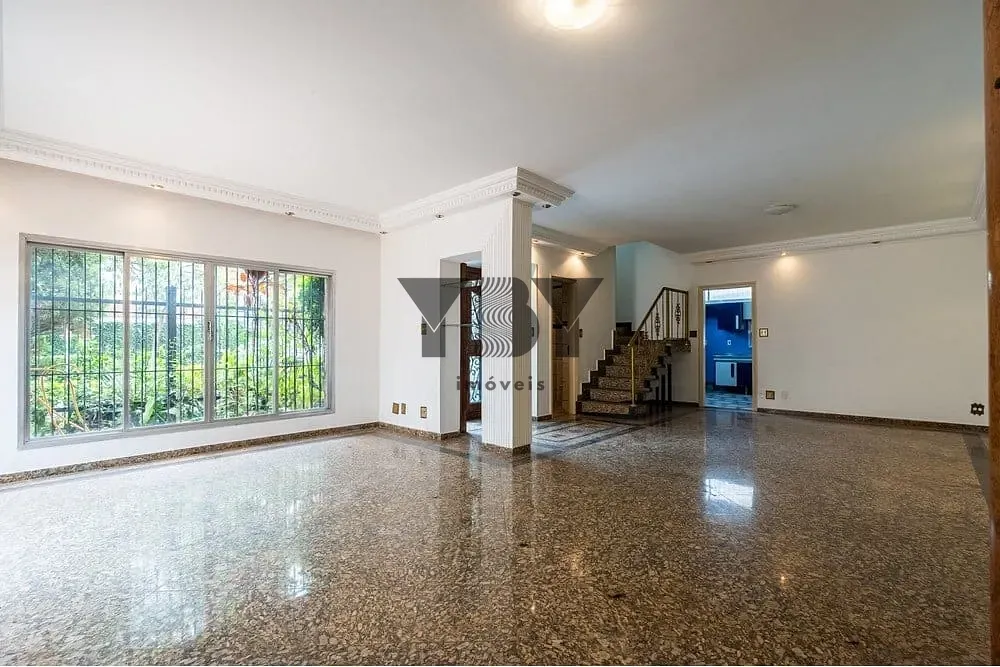 Casa, 3 quartos, 261 m² - Foto 1